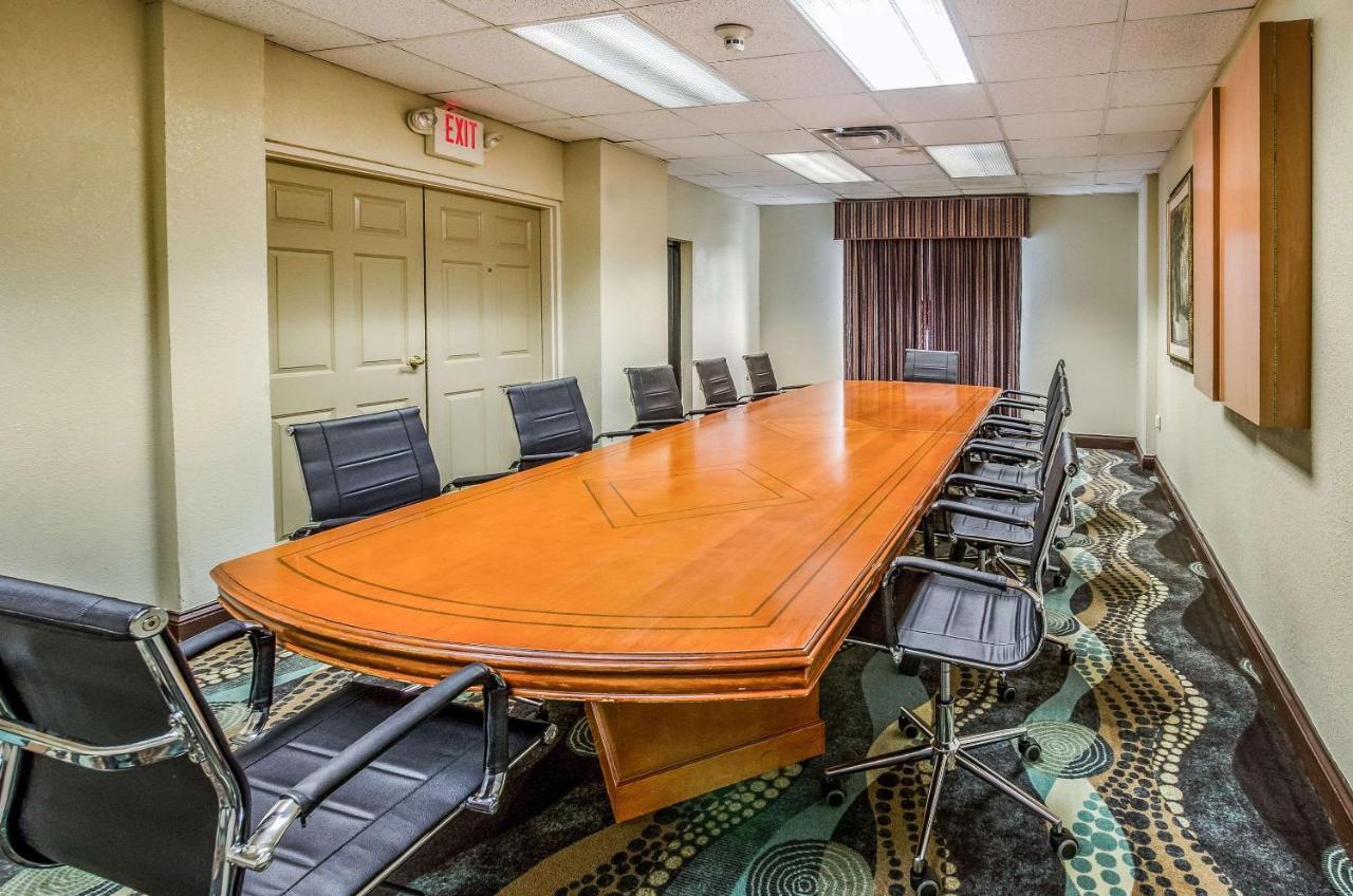Savannah Gateway Hotel & Suites Georgetown Esterno foto