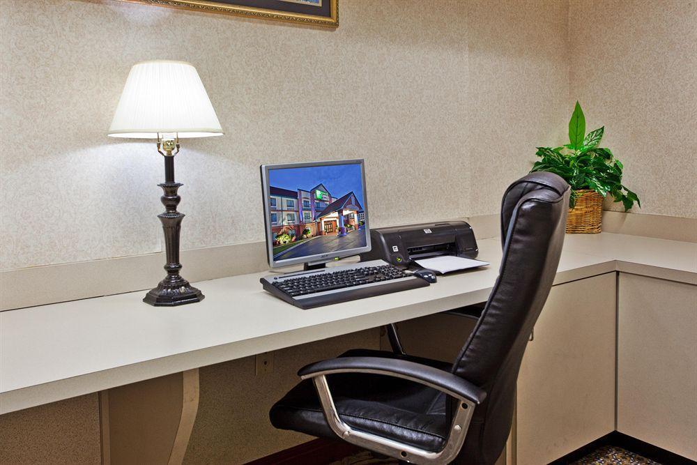 Savannah Gateway Hotel & Suites Georgetown Servizi foto