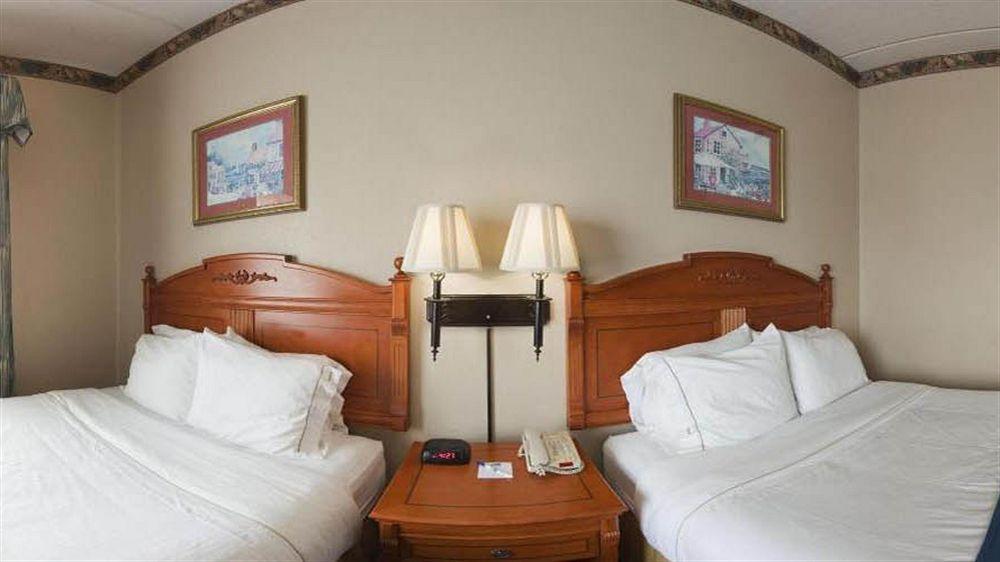 Savannah Gateway Hotel & Suites Georgetown Esterno foto