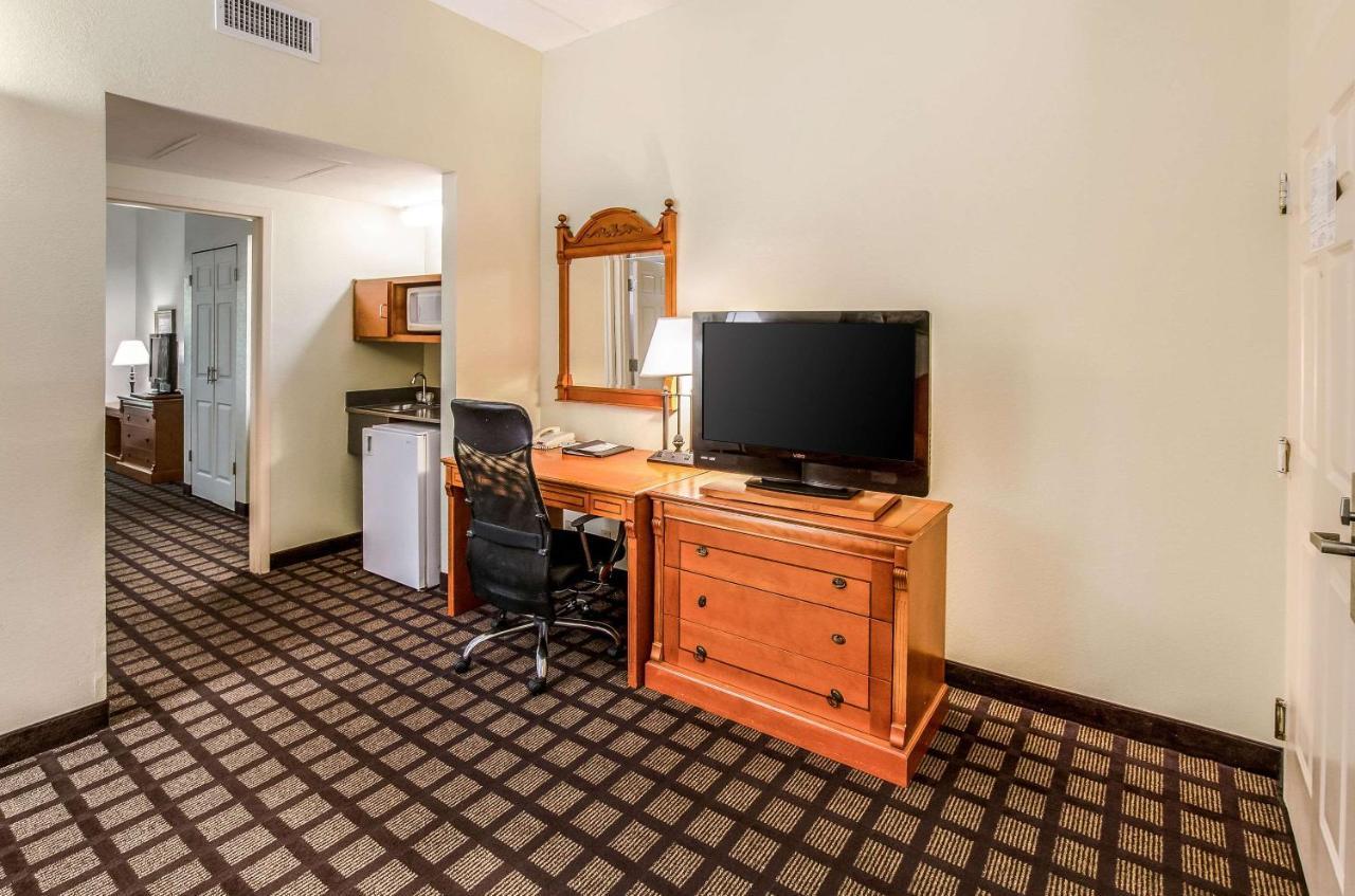 Savannah Gateway Hotel & Suites Georgetown Esterno foto