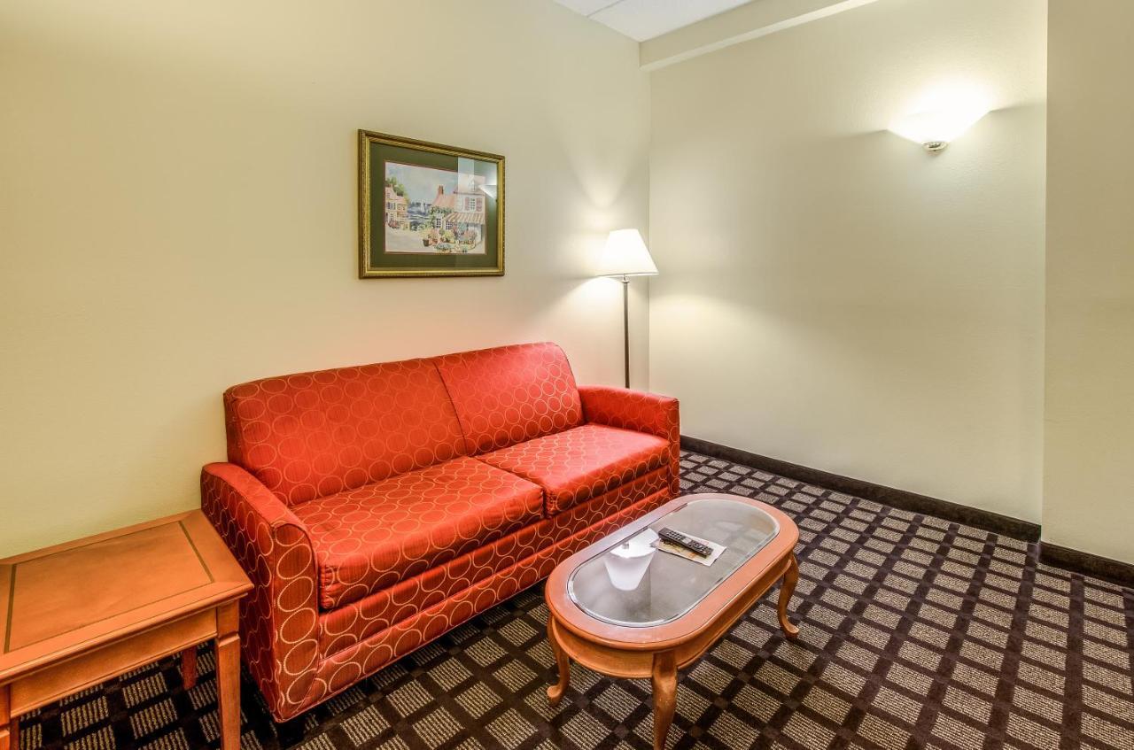 Savannah Gateway Hotel & Suites Georgetown Esterno foto