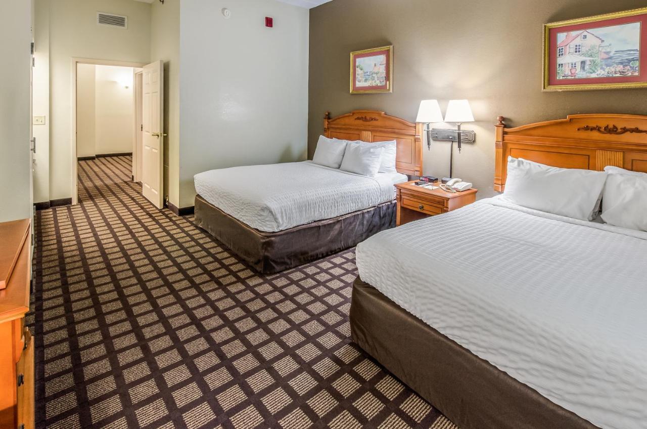 Savannah Gateway Hotel & Suites Georgetown Esterno foto